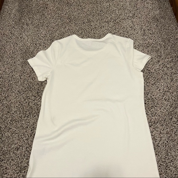 Land’s End Shaped Tee - Picture 2 of 3